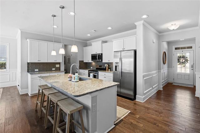 6647 Rivergreen Road, Flowery Branch, GA 30542