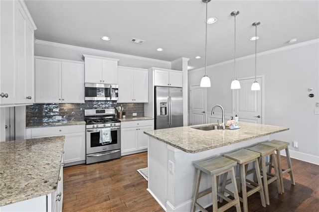 6647 Rivergreen Road, Flowery Branch, GA 30542