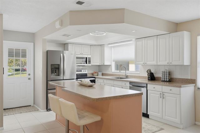 500 SANIBEL COURT, Tarpon Springs, FL 34689