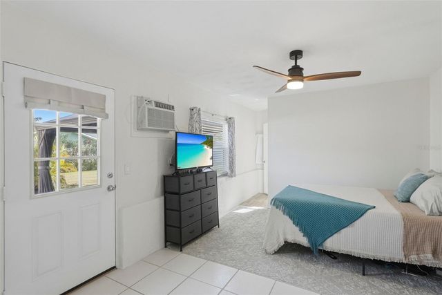 500 SANIBEL COURT, Tarpon Springs, FL 34689