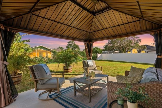 500 SANIBEL COURT, Tarpon Springs, FL 34689