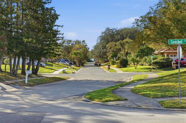 500 SANIBEL COURT, Tarpon Springs, FL 34689