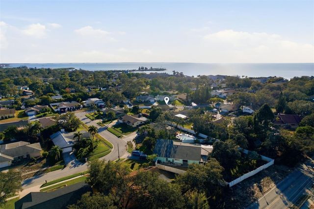 500 SANIBEL COURT, Tarpon Springs, FL 34689