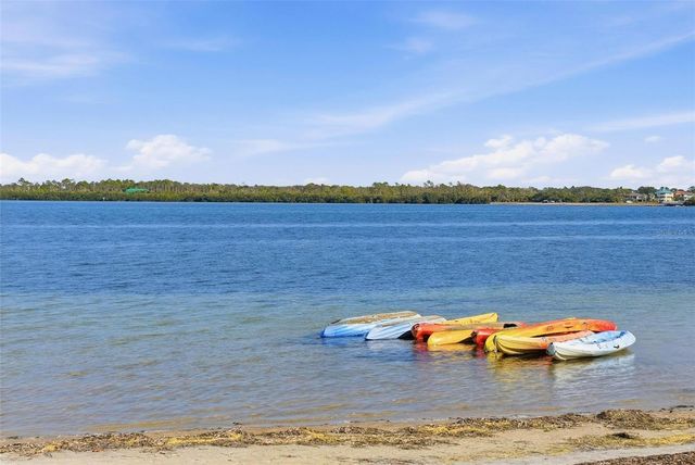 500 SANIBEL COURT, Tarpon Springs, FL 34689