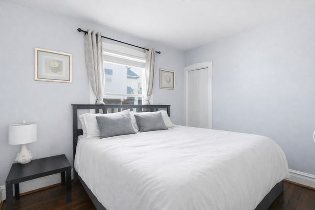 4575 N Narragansett Avenue, Chicago, IL 60630