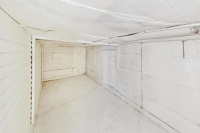 4575 N Narragansett Avenue, Chicago, IL 60630