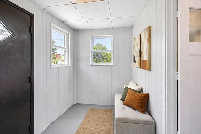 4575 N Narragansett Avenue, Chicago, IL 60630