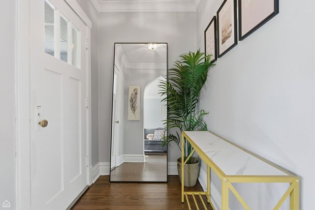 4575 N Narragansett Avenue, Chicago, IL 60630