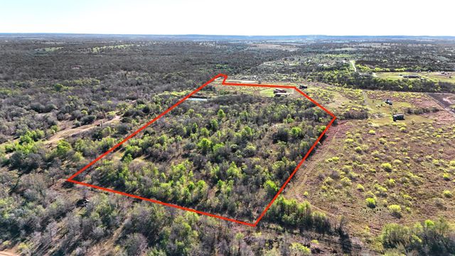 120 Loopsy LN, Dale, TX 78616