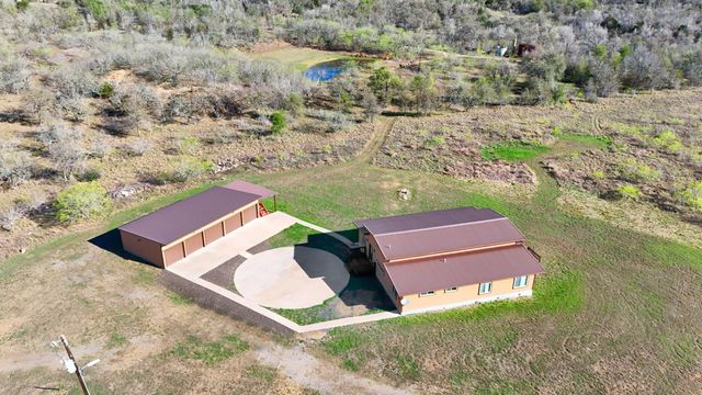 120 Loopsy LN, Dale, TX 78616