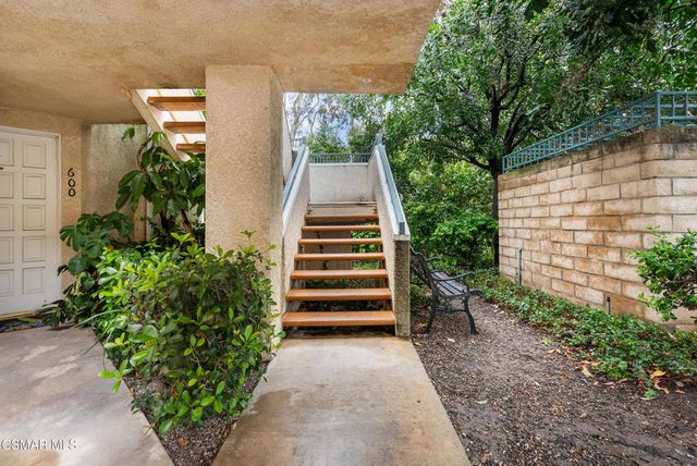 604 Charles Street, Moorpark, CA 93021