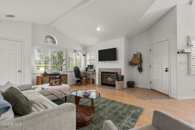 604 Charles Street, Moorpark, CA 93021