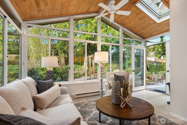 16042 Lake Hills Boulevard, Bellevue, WA 98008