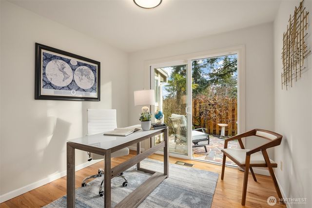 16042 Lake Hills Boulevard, Bellevue, WA 98008