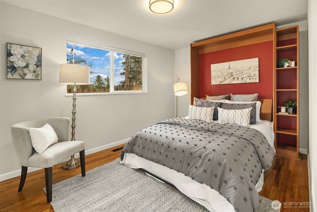 16042 Lake Hills Boulevard, Bellevue, WA 98008