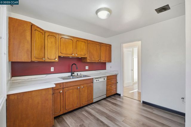 19736 Royal Ave, Hayward, CA 94541