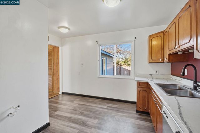 19736 Royal Ave, Hayward, CA 94541