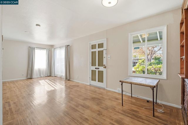 19736 Royal Ave, Hayward, CA 94541