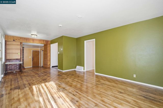 19736 Royal Ave, Hayward, CA 94541