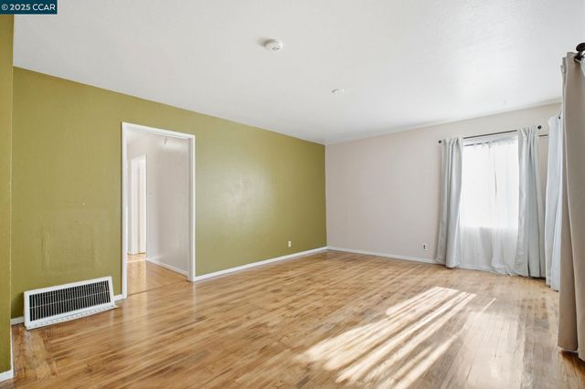 19736 Royal Ave, Hayward, CA 94541