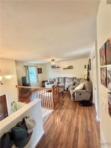8479 Switch Lane, Cicero, NY 13039
