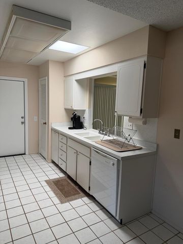 9209 W Glen Oaks Circle N, Sun City, AZ 85351