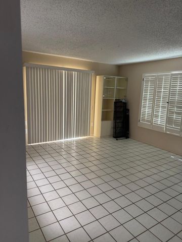 9209 W Glen Oaks Circle N, Sun City, AZ 85351