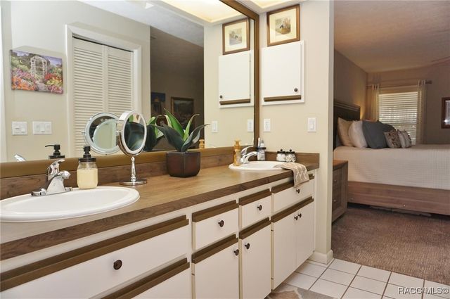 1602 N Foxboro Loop, Crystal River, FL 34429