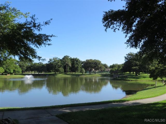 1602 N Foxboro Loop, Crystal River, FL 34429