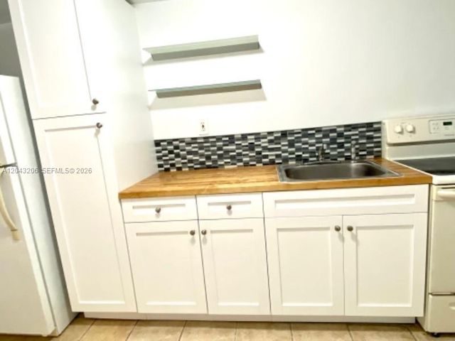 4307 SW 9th ST 4307, Miami, FL 33134