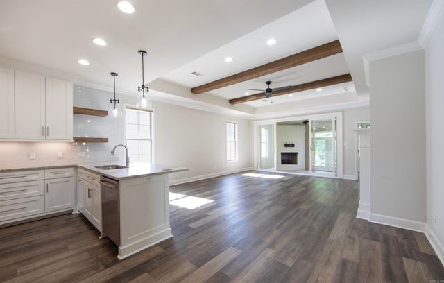 5 Saffron Circle, Little Rock, AR 72223