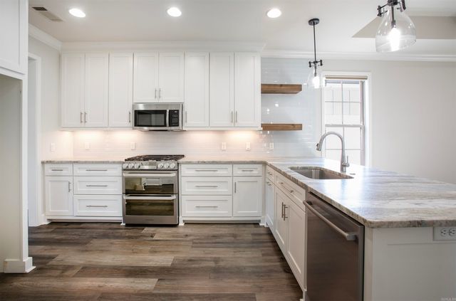 5 Saffron Circle, Little Rock, AR 72223