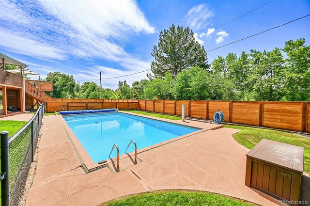 1500 W Ridge Road, Littleton, CO 80120