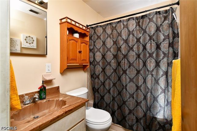 1414 Alwynne DR, Lehigh Acres, FL 33936