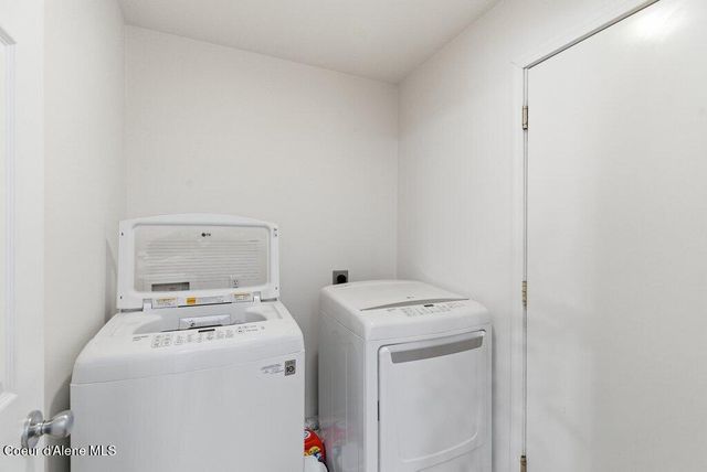 1083 N Tubsgate CT, Post Falls, ID 83854