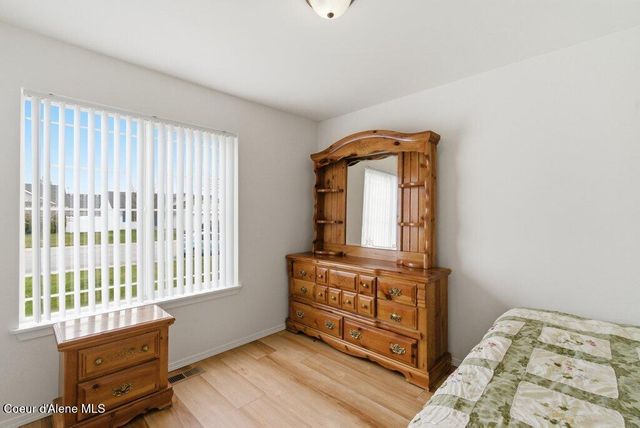 1083 N Tubsgate CT, Post Falls, ID 83854