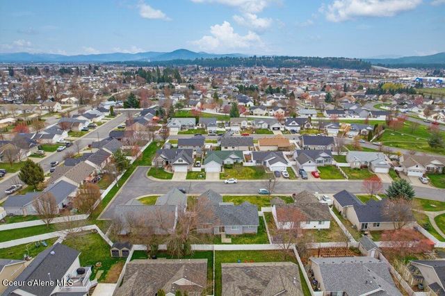 1083 N Tubsgate CT, Post Falls, ID 83854