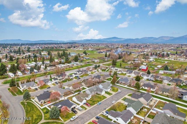 1083 N Tubsgate CT, Post Falls, ID 83854