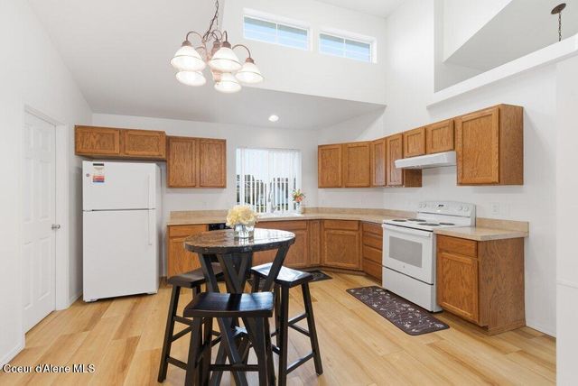 1083 N Tubsgate CT, Post Falls, ID 83854