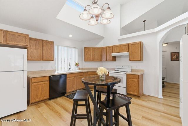 1083 N Tubsgate CT, Post Falls, ID 83854