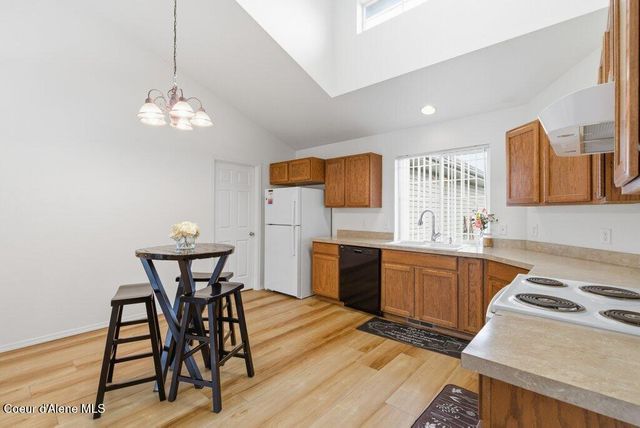 1083 N Tubsgate CT, Post Falls, ID 83854