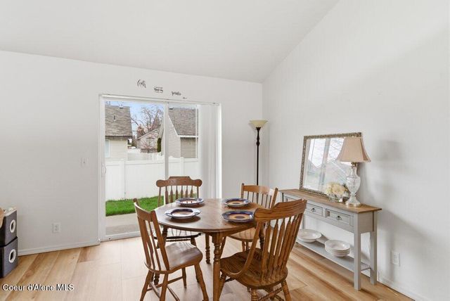 1083 N Tubsgate CT, Post Falls, ID 83854