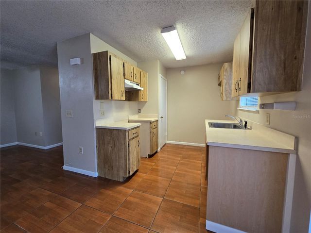 308 W CRESCENT DRIVE 5, Lakeland, FL 33805