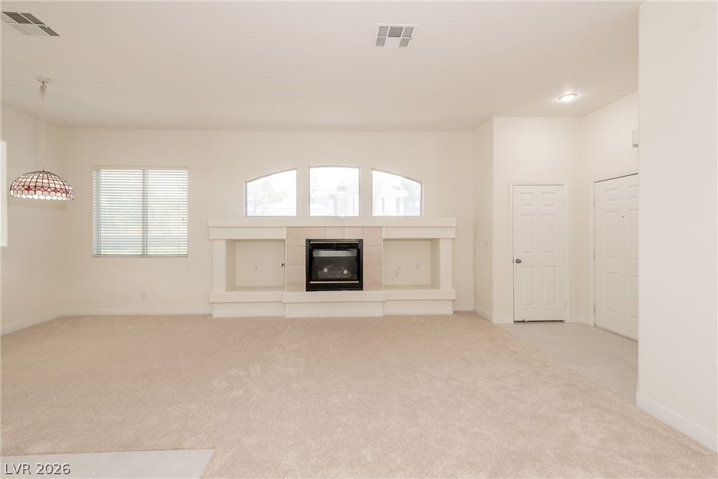 Image 5 of property listing at 1037 Novara Lane, Las Vegas, NV 89144