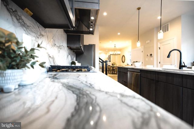 418 N MAXWELL AVE, Frederick, MD 21701