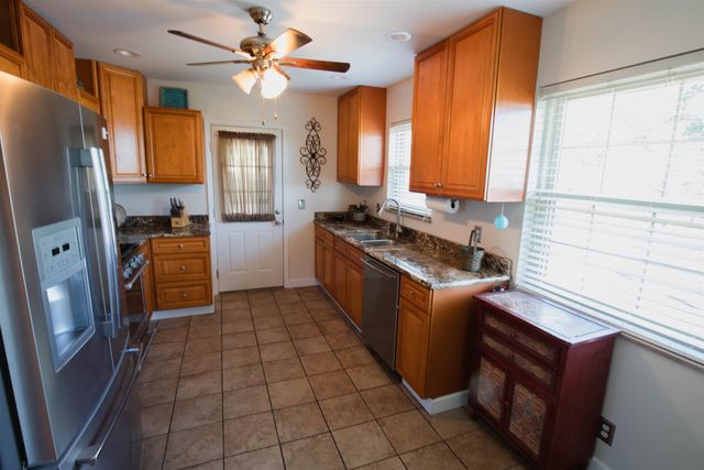 36 Kings Highway, Huntington, WV 25705