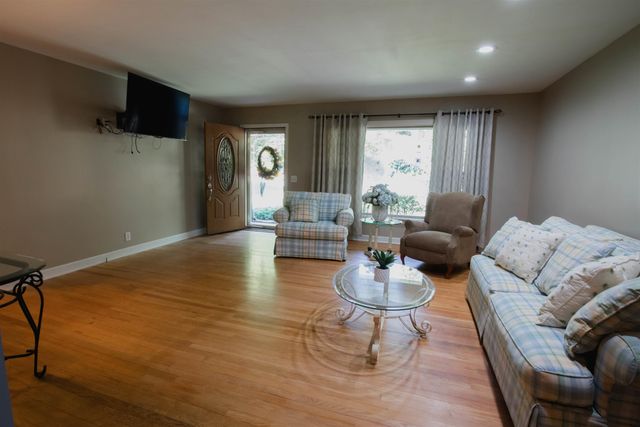 36 Kings Highway, Huntington, WV 25705