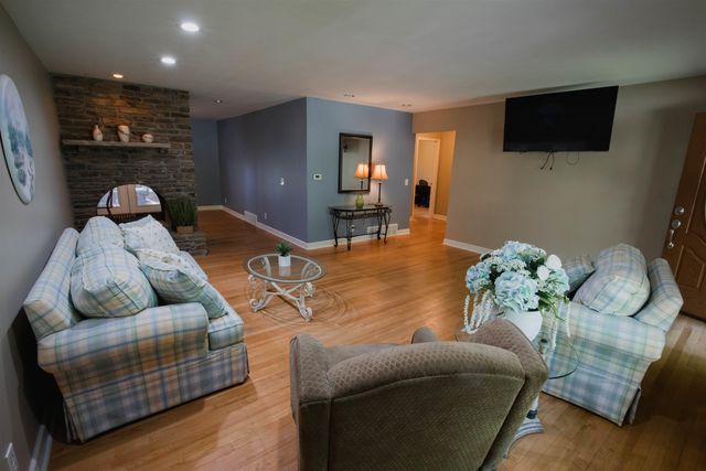 36 Kings Highway, Huntington, WV 25705