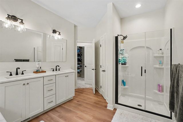 16033 Waterleaf Trail, Spring Lake, MI 49456