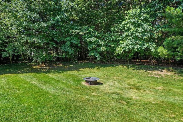 16033 Waterleaf Trail, Spring Lake, MI 49456